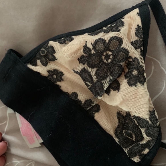 Victoria’s Secret PINK triangle bralette - Picture 5 of 5